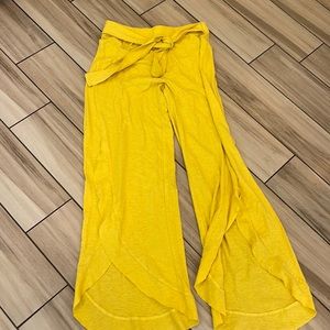 Cute Yellow trendy cotton pants